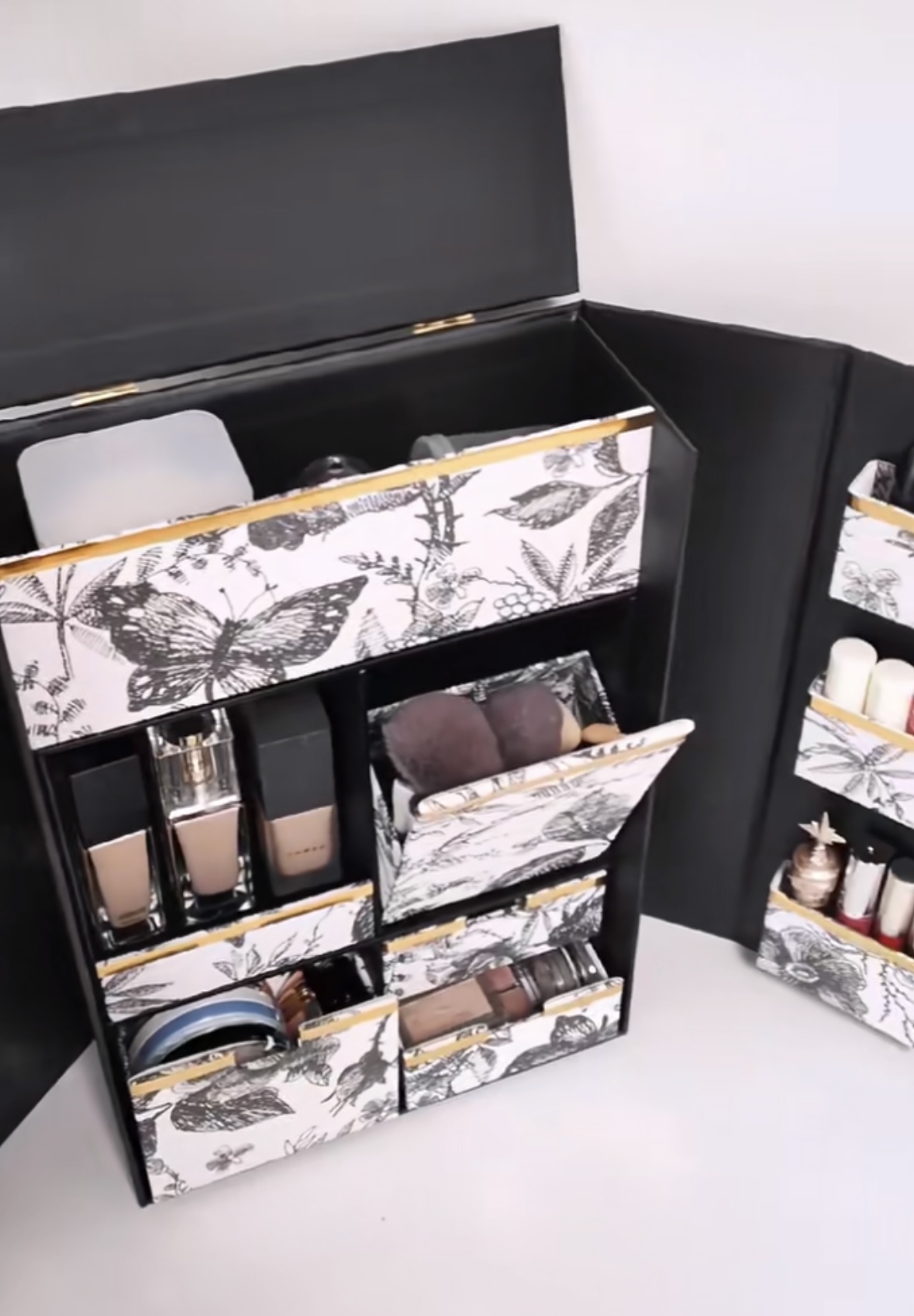 Unboxing, slösa inte! Vänligen ge förpackningsrutan ett 